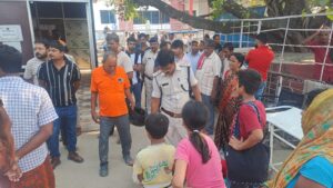 अपराधी मस्त…पुलिस पस्त…गोपालगंज में अपराधियों का तांडव…जहां पूरा जिला आजादी के आगोश में डूबा हुआ था…वहीं अपराधियों ने खुलेआम हत्या कर सनसनी मचा दी…पढ़ें पूरी खबर