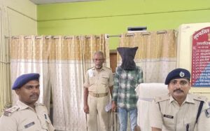 बिहार एसटीएफ व जिला पुलिस की संयुक्त छापेमारी में मोस्ट वांटेड एक लाख का इनामी राजा कुमार उर्फ राजा साह गिरफ्तार