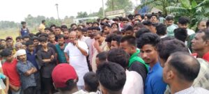 छठ पूजा के पूर्व बैकुंठपुर में टैंकर से कुचलकर युवक की हुई मौत, घर में मचा कोहराम