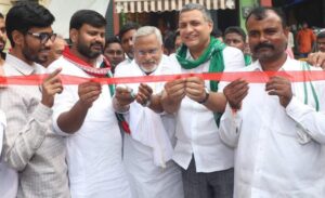 महागठबंधन प्रत्याशी डॉ. अजीत कुशवाहा डुमरांव में बोले, “धनबल याबाहुबल नहीं, जनता की ताकत जीतेगी”