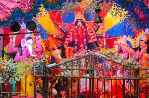 जय मां काली के जयघोष से गूंजा मंदिर ज्योत व महाआरती से भक्तिमय हुआ माहौल