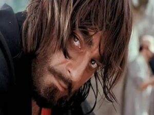 संजय दत्त ने ठुकराया करीना कपूर की फिल्म, निर्देशक ने पूरी स्क्रिप्ट से हटा दिया किरदार