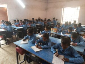 शिवाजीनगर प्रखंड में शांतिपूर्ण शुरू हुई त्रैमासिक परीक्षा, छात्रों में दिखा उत्साह