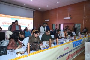 जमीन संबंधित मामले में अन्याय और भ्रष्टाचार के खिलाफ उठी आवाज के पक्ष में खुला न्याय का दरबार…14 सीओ, 4 डीसीएलआर और एडीएम को मिली डिप्टी सीएम विजय सिन्हा की नसीहत