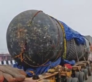 मोतिहारी में आस्था का महासंगम, 210 टन का विश्व का सबसे बड़ा शिवलिंग पहुंचने को तैयार