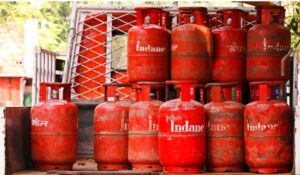 बजट के साथ हीं होगा बड़ा आर्थिक बदलाव,  1 फरवरी से गैस, ईंधन, तंबाकू और FASTag पर बड़ा असर