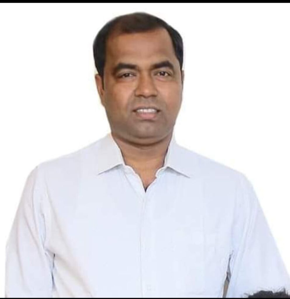 हर साल पनोरमा ग्रुप की स्थापना दिवस पर तकरीबन एक लाख लोगों को खाना खिलाना एवं फिल्मी हस्तियों पर करोड़ों खर्च कर वाहवाही लूटना अपनी शान समझते थे…