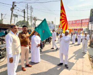 गोल्डन शिवलिंग संग निकली भव्य शोभायात्रा, शहर शिवमय, डीएसपी ने दिखाई हरी झंडी