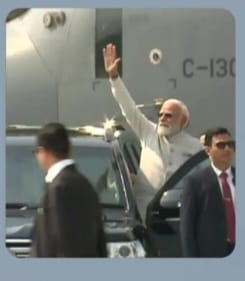 सीमा पर शक्ति प्रदर्शन: डिब्रूगढ़ में हाईवे पर उतरे PM मोदी, वायुसेना नेटवर्क में जुड़ी नई रणनीतिक कड़ी