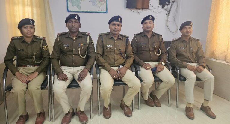 रोसड़ा में 8.60 लाख की चोरी का पर्दाफाश, कटिहार छापेमारी में 7.90 लाख बरामद, तीन आरोपी फरार