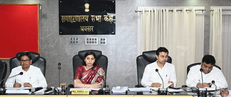 डीएम की सख्ती: रामनवमी-महावीरी पूजा पर डीजे बैन, लापरवाह अफसरों पर जारी होगा कारण बताओ नोटिस