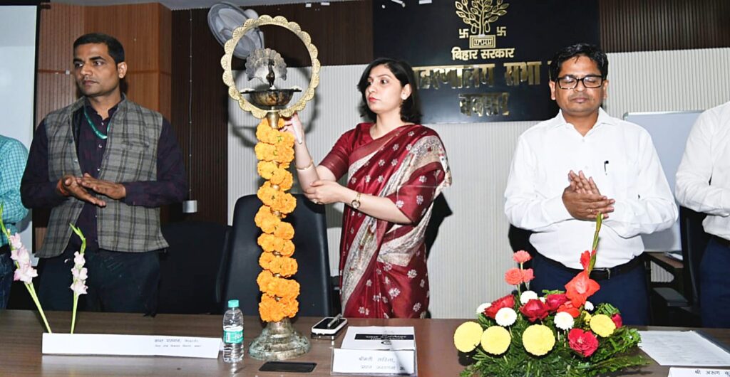 डिजिटल जनगणना 2027 की तैयारी तेज: बक्सर में प्रशिक्षण शुरू, मोबाइल ऐप से होगा देश का पहला हाईटेक जनगणना अभियान